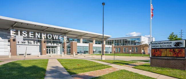 Eisenhower High School, Decatur, IL